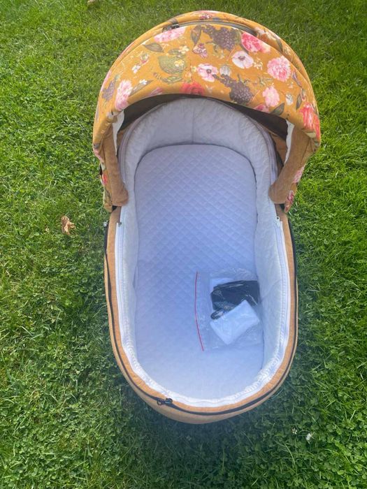 ADAMEX бебешка количка