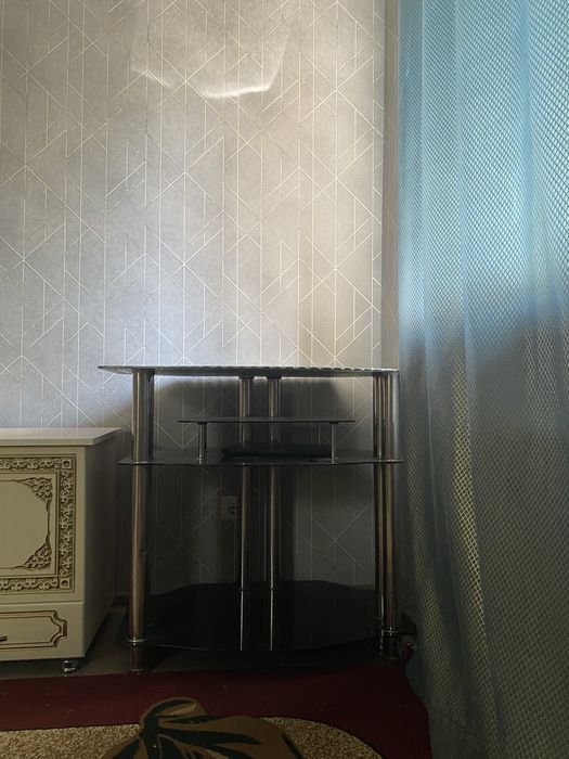 TV подставка стеклянная