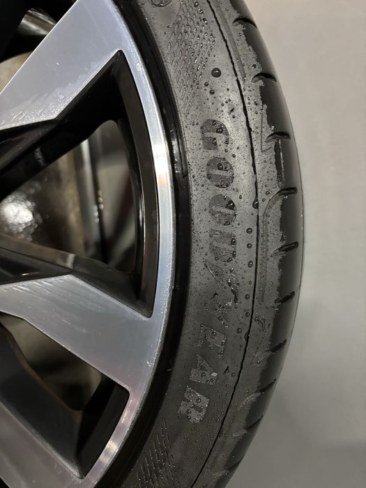 Set complet VW T-roc 225/40/19 Suzuka cu cauciucuri Goodyear dot2023