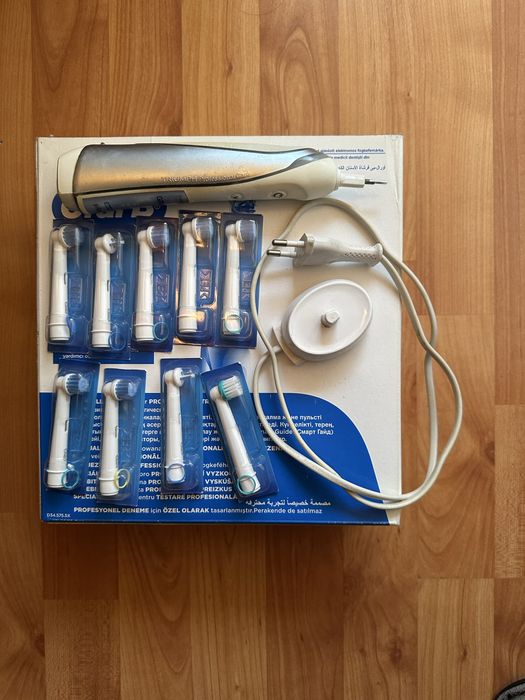 Periuta dinti electrica oral b Triumph 5000
