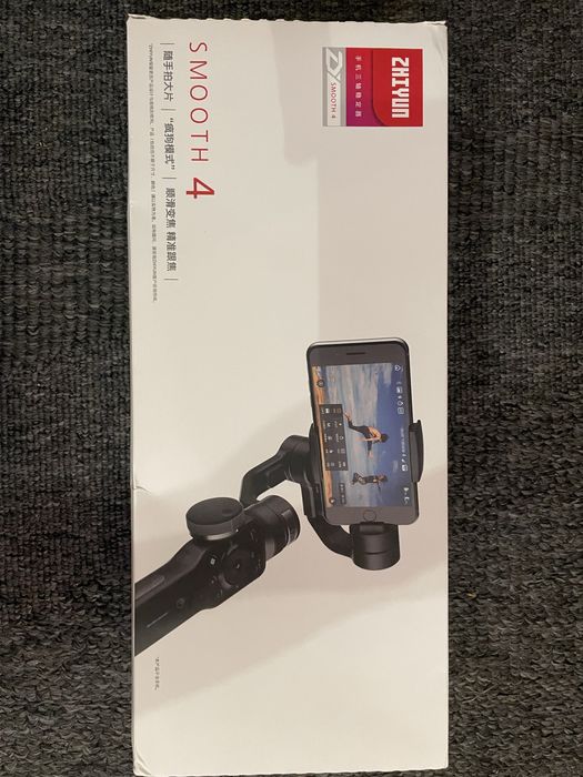 Гимбъл Zhiyun smooth 4