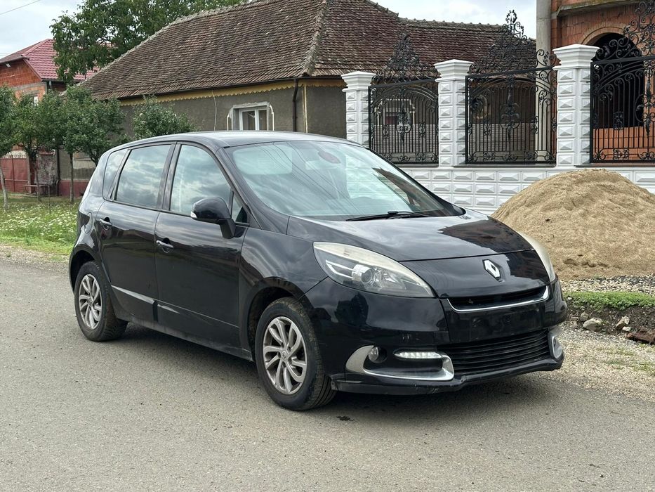 Renault Scenic 1.5dci Led 2012 5locuri