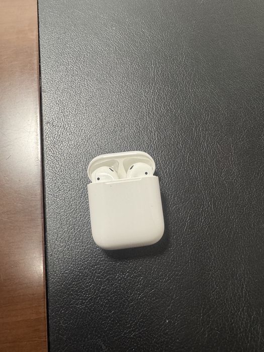 AirPods 2  model A2031