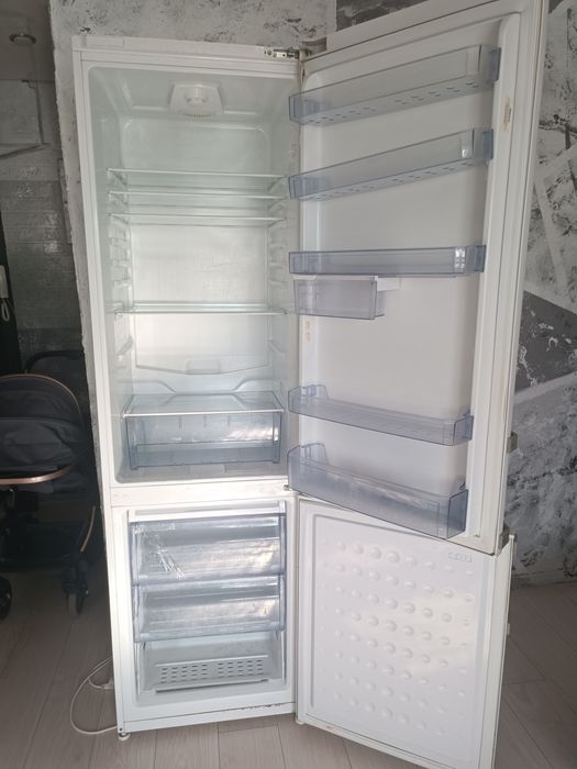 Продам холодильник BEKO б/у