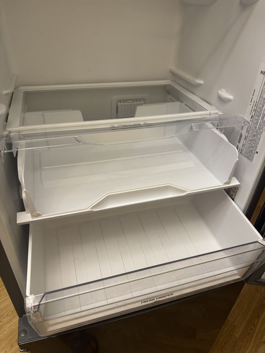 Продаётся холодильник Ariston