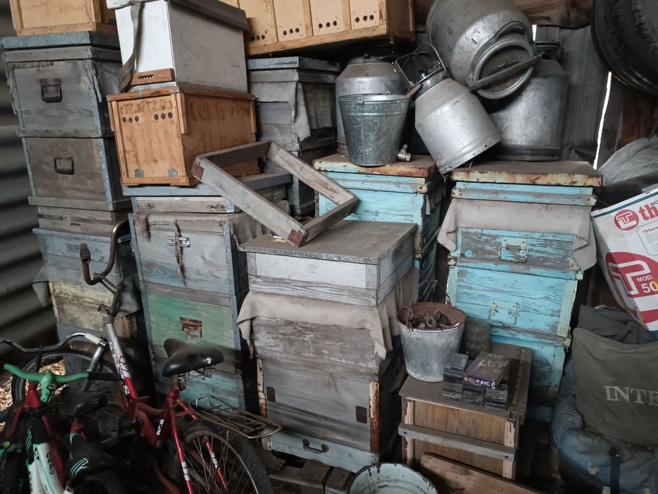 Продам улья , весы и фляги
