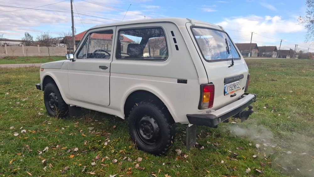 De vinzare lada niva