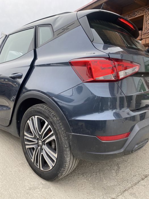 Stop stânga aripă Seat Arona