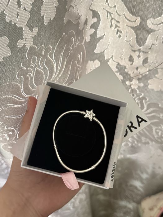 Продаю браслет pandora