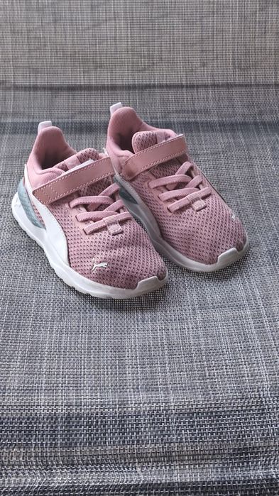 Детски маратонки за момиче Puma