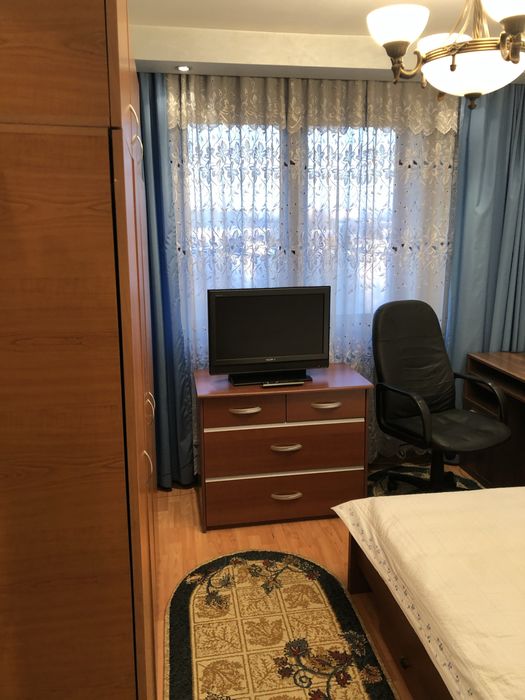 Inchiriez apartament 3 camere