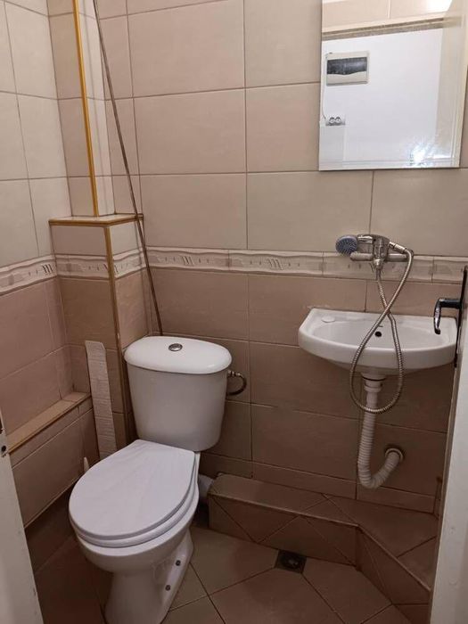 Дава се под наем Едностаен апартамент в Пловдив, Център - 20 кв.м за 194 € - Снимка #2