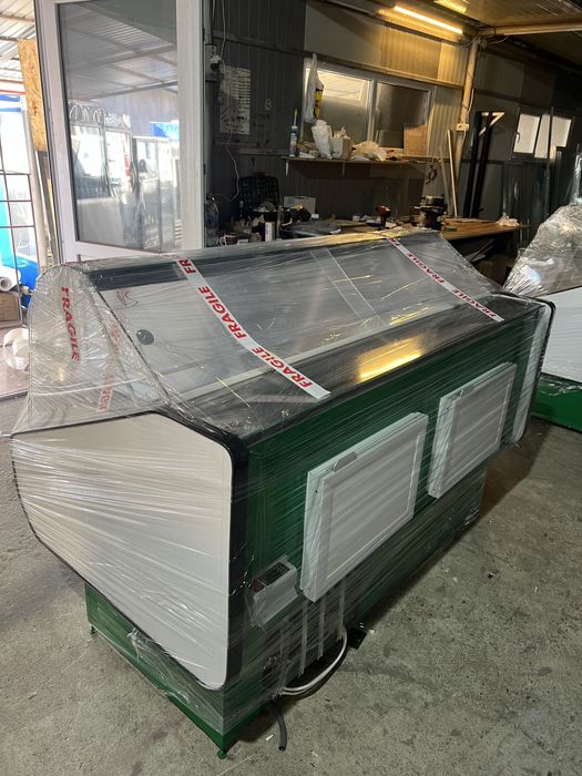 Vitrina frigorifica cu geam drept 200cm