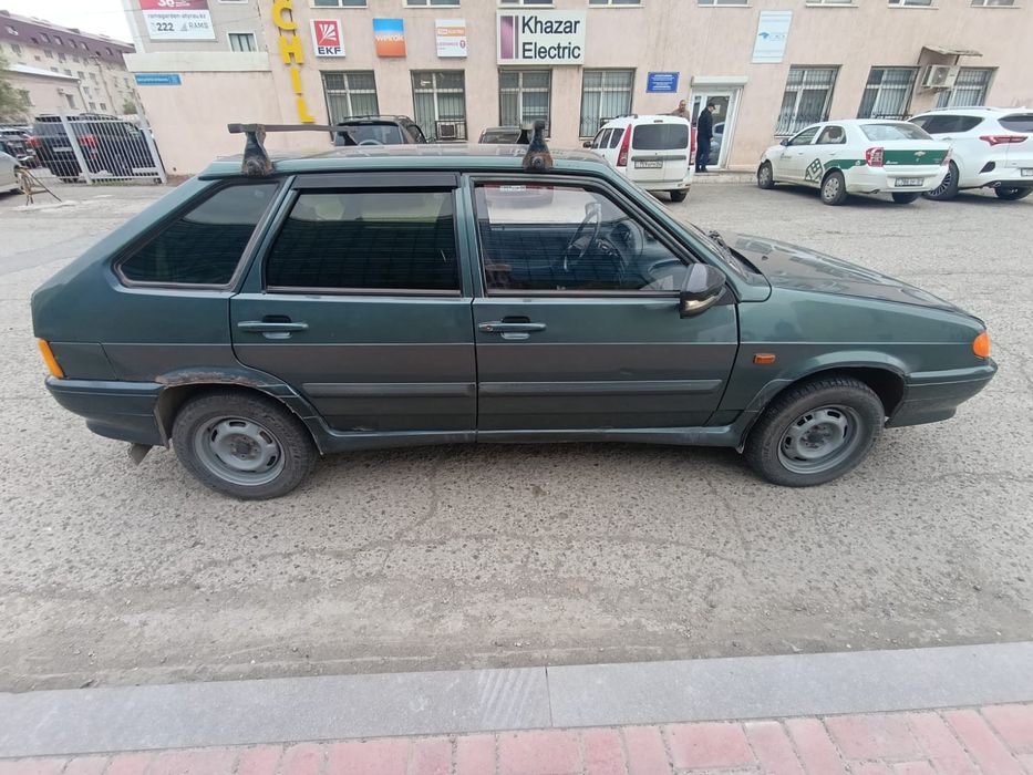 Автомобиль ВАЗ 2114