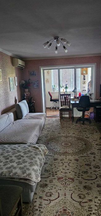 Своя квартира 2/3/4/ Авиасозлар 3. Продаю не спеша.