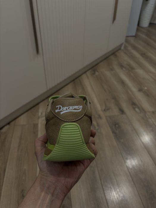 Продам красовки Nike