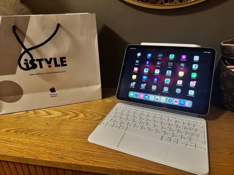 Apple iPad Air 11” M3 256GB + Magic Keyboard + Apple Pencil Pro