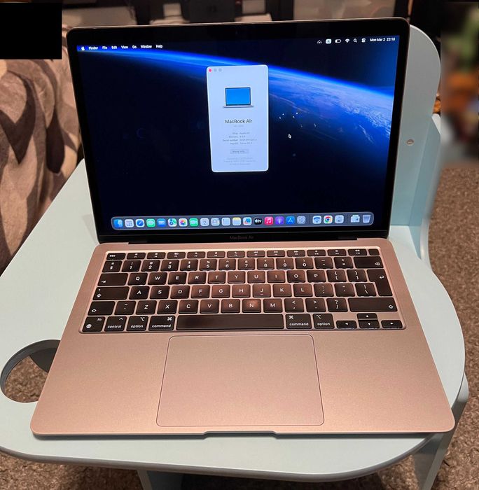 Macbook Air M1 8GB RAM 256GB stocare impecabil la cutie Bucuresti