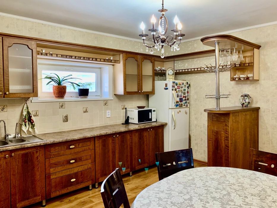 Продам просторный уютный дом