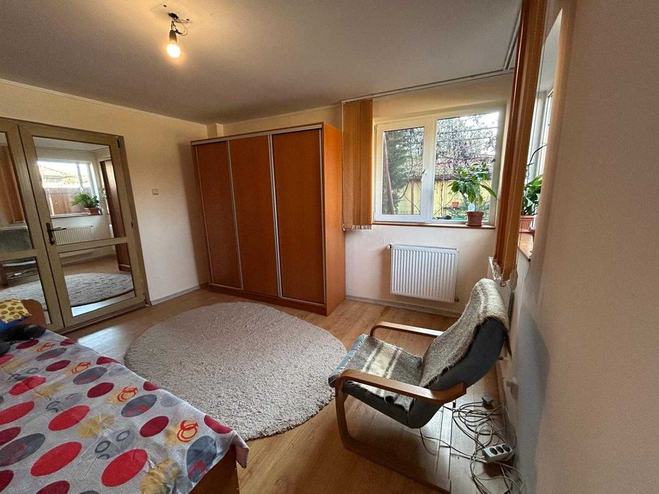 Vânzare casă cu 4 camere, garaj, zona Brâncoveanu/Alunișului.