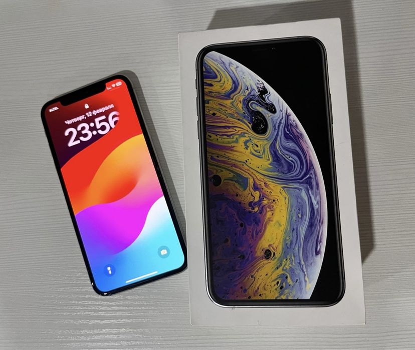 Продам iPhone XS
