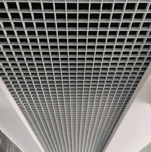 Grilliato potolok 10x10 грильято реечние армстронг 4