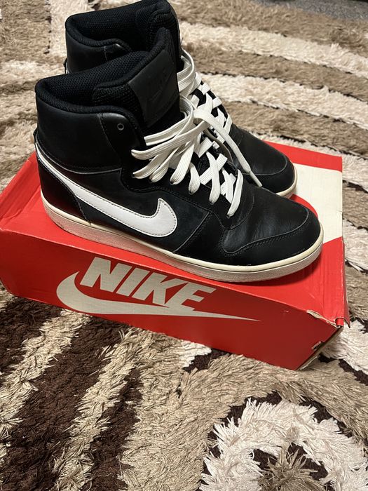 Дамски кецове Nike 40номер