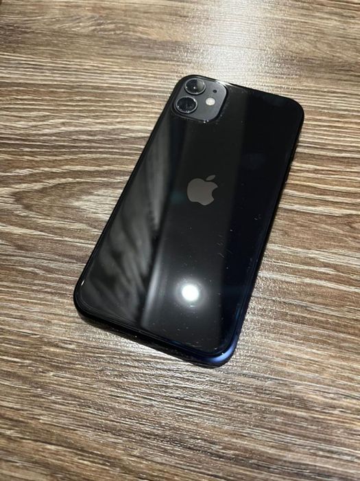 Продам айфон 11