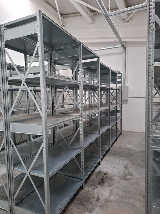 Rafturi galvanizate de arhiva