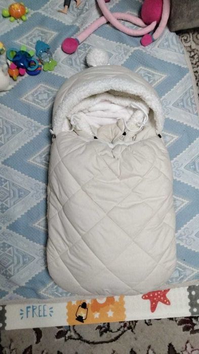 Продам детский комбинезон