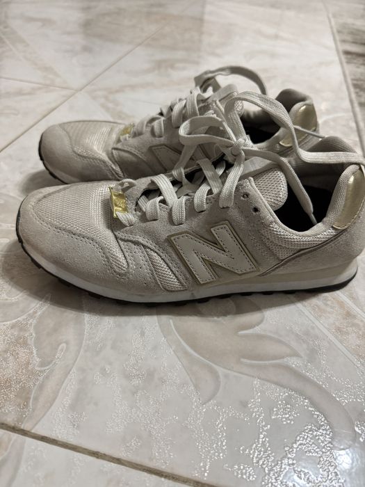 Обувки new balance