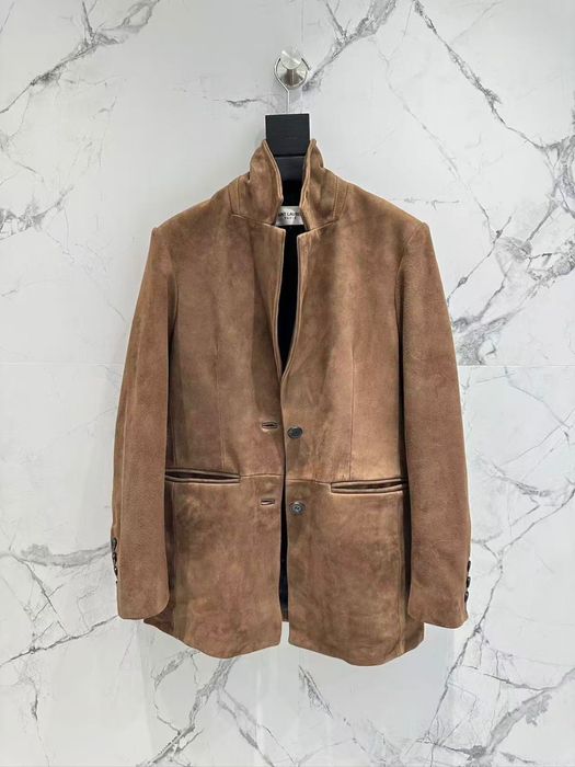 Кожаный пиджак, красивый цвет