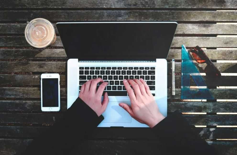 Матн териш хизмати, Услуги набор текста,