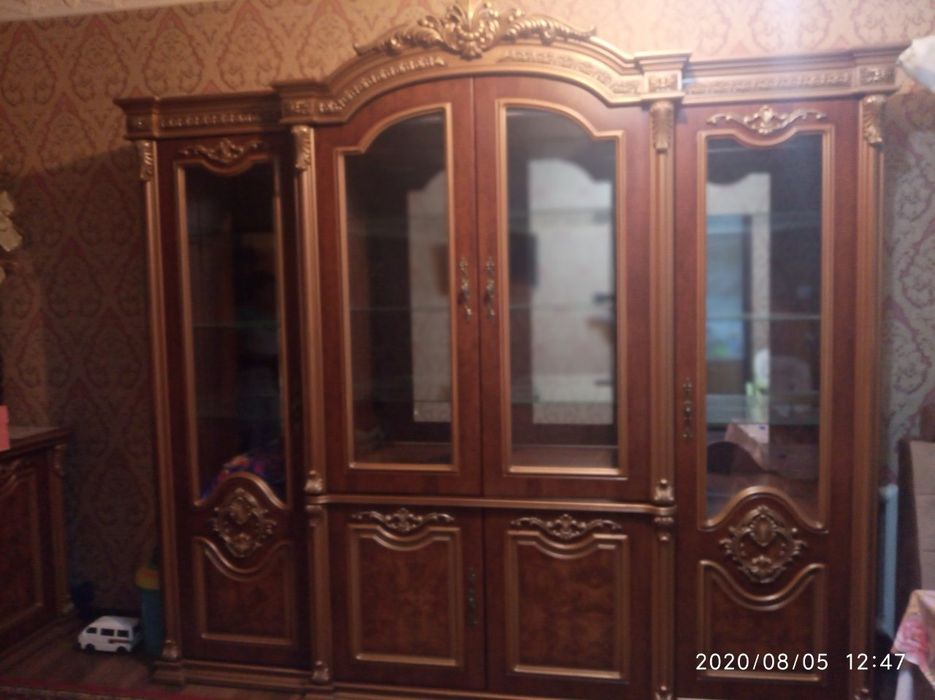 Мебел сотилади холати яхщи