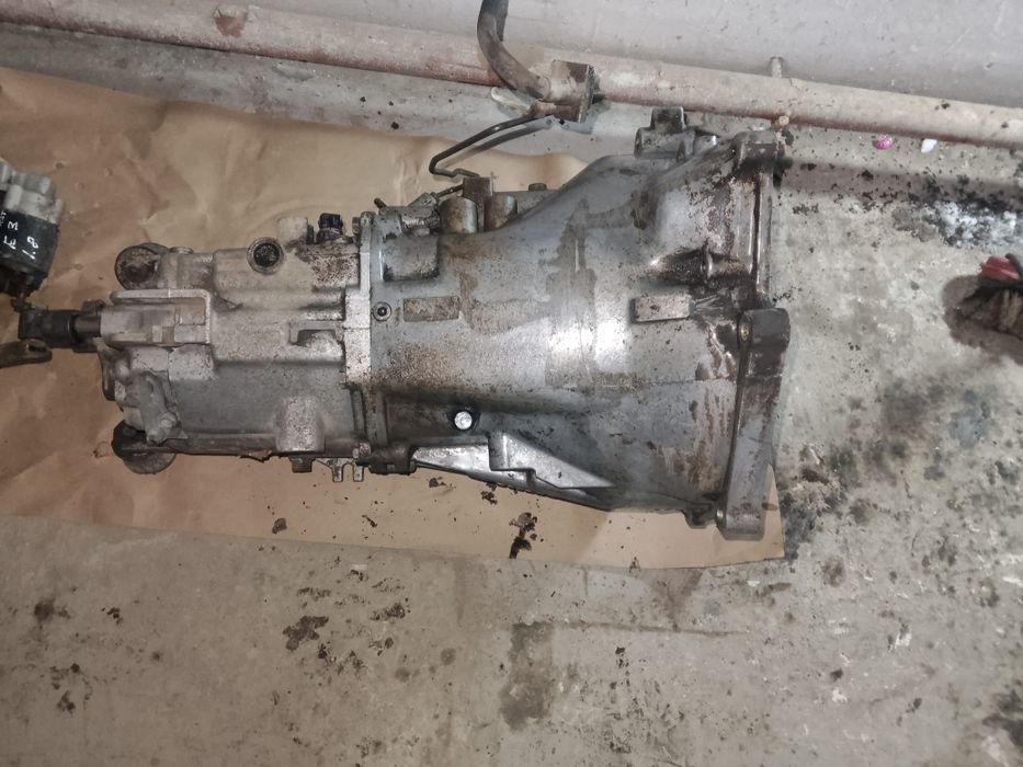 Продам КПП на Бмв Е 34 объём двигателя 2.0