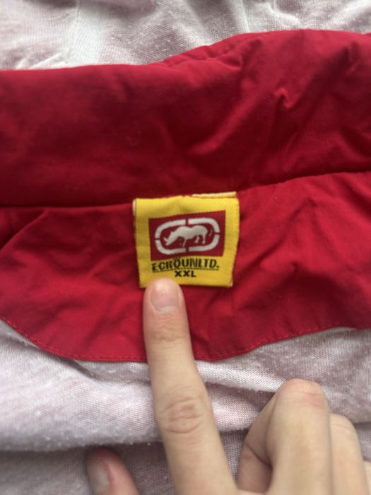 Продам детскую куртку ecko