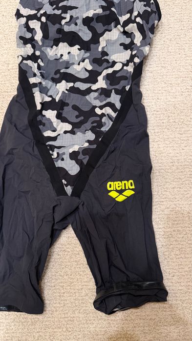 costum carbon înot arena