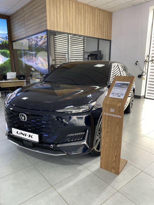 Changan UNI-K mashinasi sotiladi