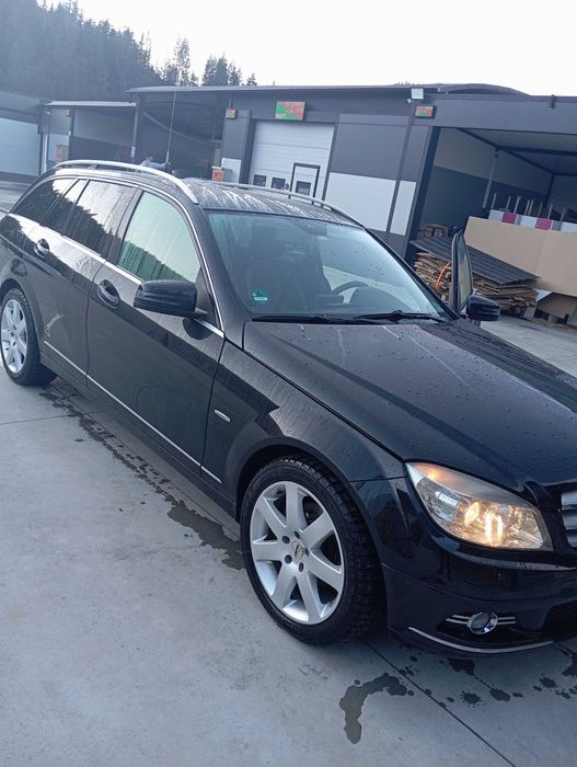 Vând sau schimb Mercedes-Benz W204