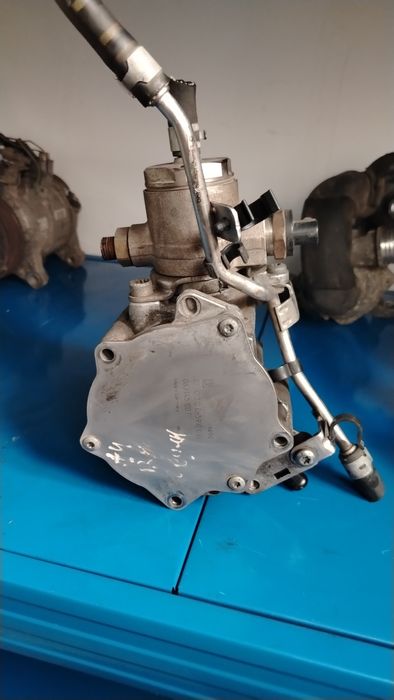 Помпа високо налягане, вакуум помпа Ауди А4 б8, А5 8Т /  ГНП Audi A4 b8 a5 8T 2.0 TFSI