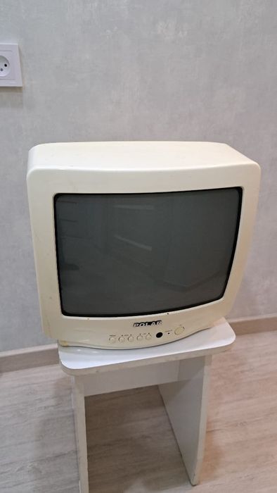 Телевизор POLAR цветной