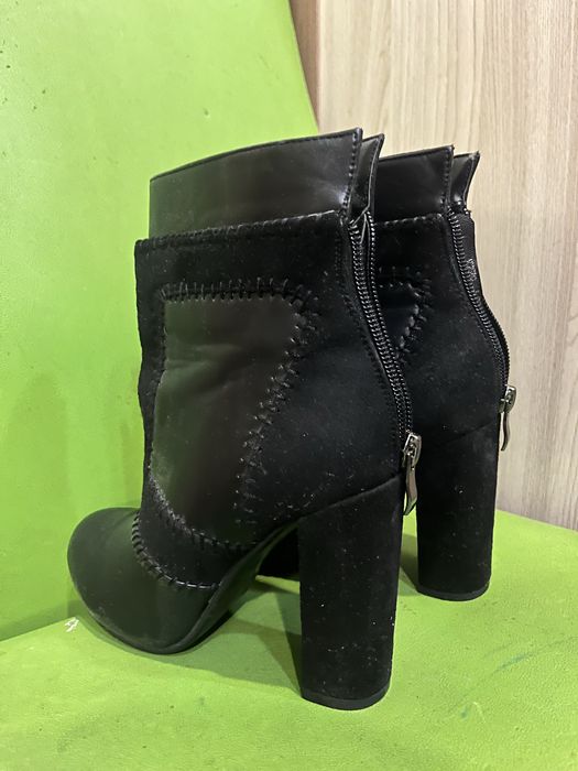 Женская обувь на каблуке