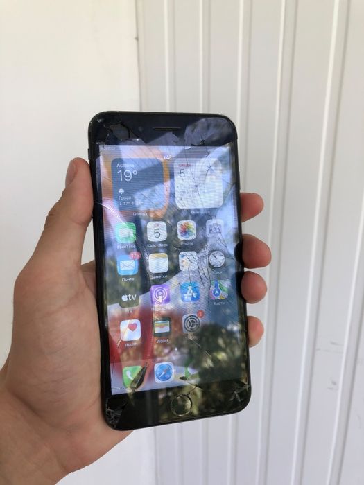 IPhone 7 plus черный