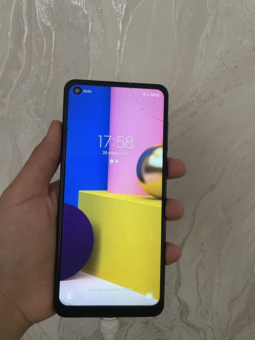 Телефон сатылады