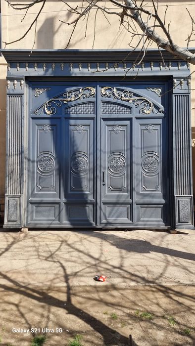 Darvoza reshotka domga eshiklar temirdan yasap joyiga urnatip beramiz
