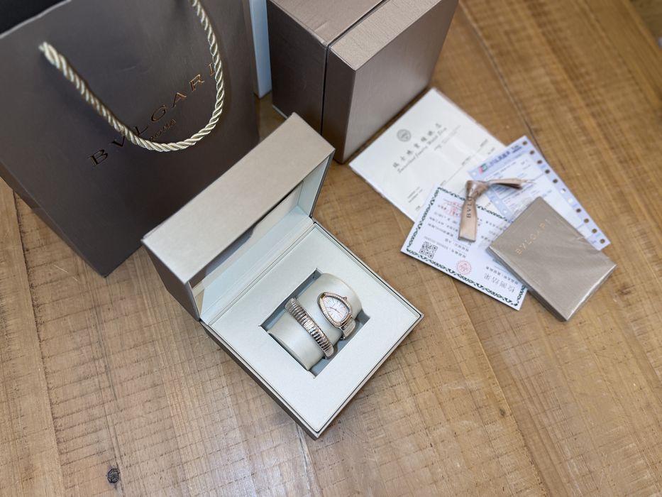 Часы Bvlgari Serpenti