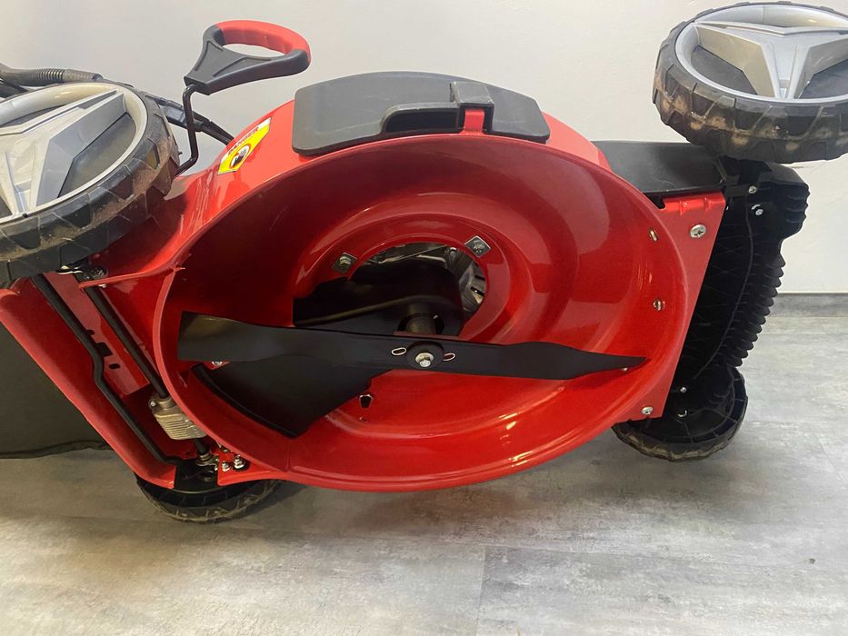 Косачка бенз. самоход 80cc 1.8kW 40cm 40L/Косачка бенз. самоход 3.7kW