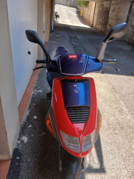 Aprilia SR 50 125 150  всички години и модели Априлия СР Скутер мотопед НА ЧАСТИ