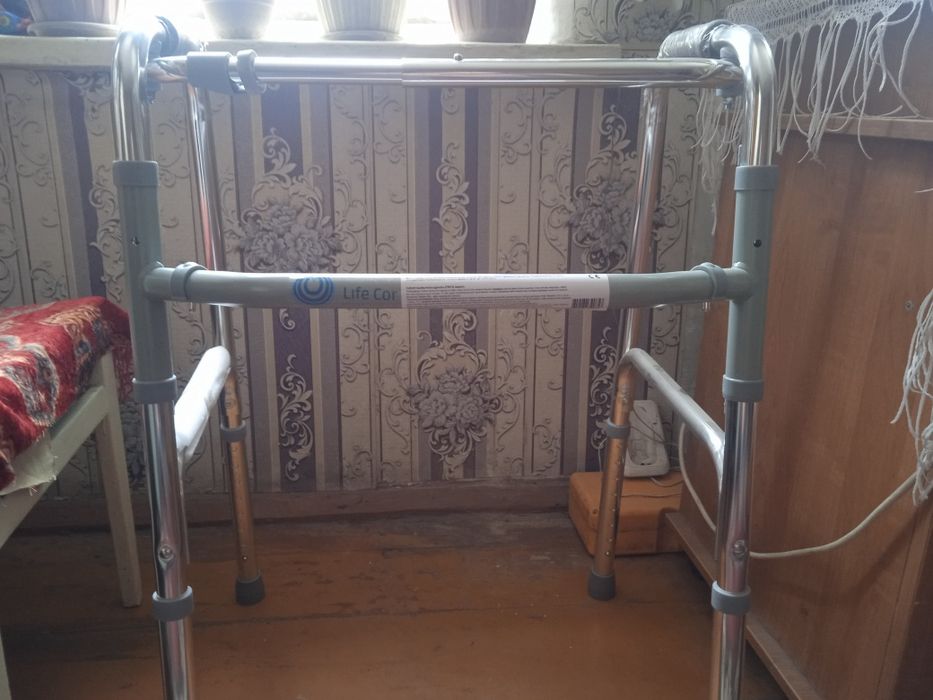 Продам ходунки.для пожилых .