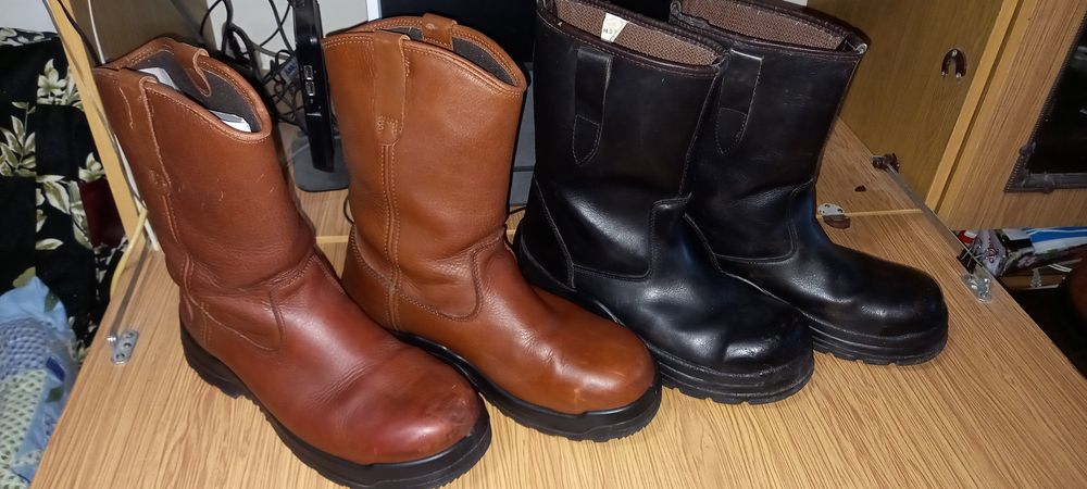 Рабочие сапоги мужские с усиленным носком. размеры 42-44